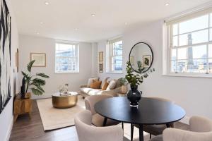 Second Storey at Kew