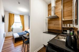Private Studio · City Access · Sleeps 2
