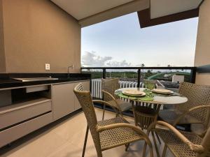 Pé na Areia em Muro Alto by Domma