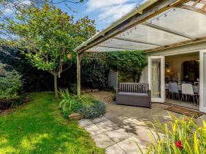 4 Bed in Bembridge oc-ic070