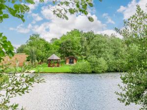 1 Bed in Holsworthy oc-89791