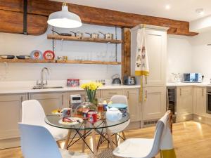 1 Bed in St. Austell oc-42194