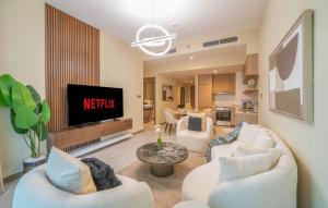 Impressive 2BR Apt with Premium