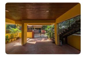 Avis Home
