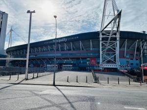 Horse and Groom Apartment Central Cardiff 2 Bedroom Sleeps 6