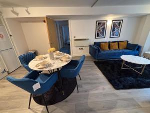 Horse and Groom Apartment Central Cardiff 2 Bedroom Sleeps 6