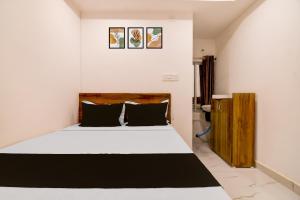 SPOT ON by OYO Night Owl Hotel & Guest House