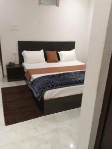 Dev darshan guest house