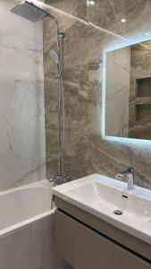 Apartment in Kiev квартира на Голосіївській площі