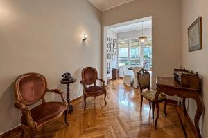 Vintage Kolonaki Luxury Penthouse Suite