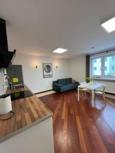 Seascape Apartment - 15 minutes drive from the Old Town