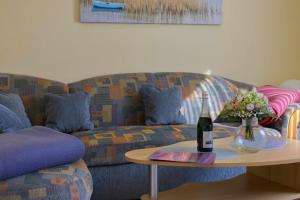 Inselblume 38 - Zentrale Ferienwohnung in Burg mit Garten