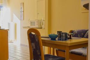 Inselblume 38 - Zentrale Ferienwohnung in Burg mit Garten