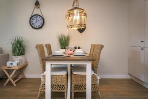 Antje Traumhafte 2 Schlafzimmer Ferienwohnung im EG mit Sauna nahe des Strandes