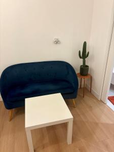 CAVALOC T2 terrasse vue colline