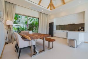 Modern 3BR Pool Villa at Trichada Azure in Bangtao