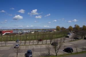 Inselblume 65 - Ferienwohnung am Meer, Blick zum Yachthafen