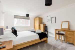 Magnolia House - Beautiful Townhouse in Old Town Poole