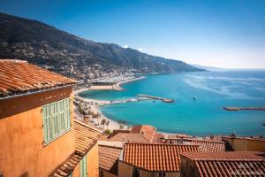 Menton - close to center - air conditioning - wifi