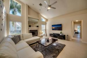 CoralVilla Blue Pearl-pool, canoe, billard, water view, boating