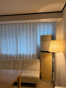 낙성대역 도보4분&투룸&퀸사이즈 침대 3개&강남역 16분&홍대입구역 30분&명동거리 38분