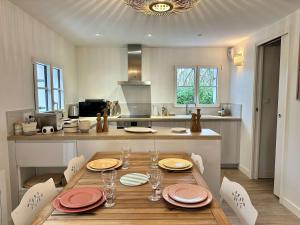 Maison bretonne typique 3* avec toit de chaume à Fouesnant - FR-1-481-185