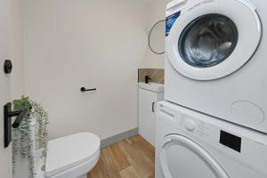 North Sherwood House - 6 bedrooms 4 bath