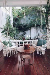 Cozy Family Friends Retreat with Lush Garden