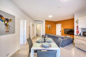 Modern & cosy 2 bedroom apartment with balcony BSAI1-1