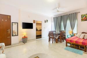 Moonchine yellow furnished 2bhk flat in Cooke town