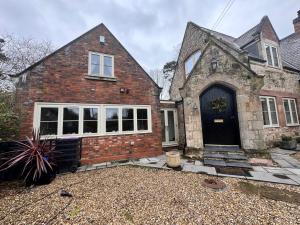 Private Annexe near Weston Park, RAF Cosford, i54