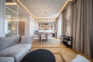 Marszałkowska Luxury Apartments by Sofija
