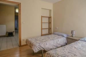 Alojamiento con chimenea en Sant Jaume de Llierca