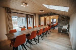 Le Grand Cerf 25 pers, Malmedy- Chalet rustique, jardin