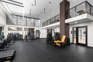 Modern Studio in Prime Area & Free Parking