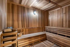 Modern Studio in Prime Area & Free Parking