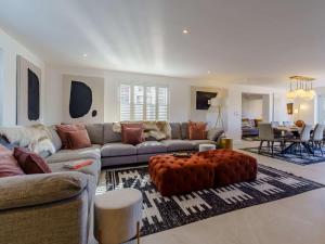 6 Bed in Rye- oc-83297