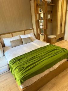 Luvra 1 Dhërmi by PikHost