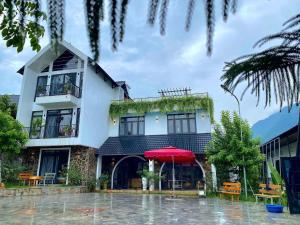 Ba Villa - Nhà của Hạnh Phúc