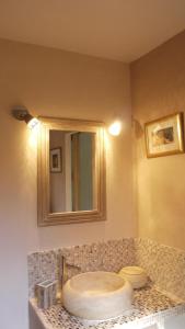 B&B / Chambres d'hotes Longo Mai : Chambre Double