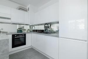 Szczecin Nature Escape Apartment by BookingHost