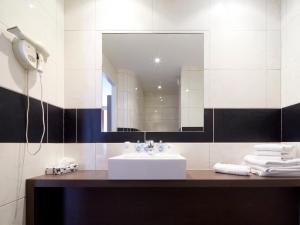 Hotels Kyriad Grenoble Centre : Chambre Double