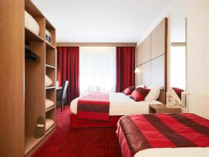 Hotels Kyriad Grenoble Centre : Chambre Triple