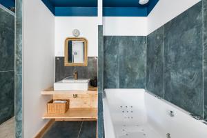 Suite avec 2 chambres balnéo duo & cœur de ville