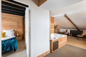 Chambre de caractère balnéo duo & vue toits