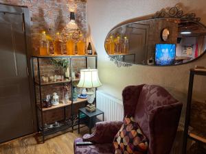 BURSA ORHANGAZİ ÇAKIRLI KÖYÜNDE OTANTİK ŞÖMİNELİ TAŞ Ev