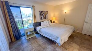 250 Paces to Beach Pool 1st Floor