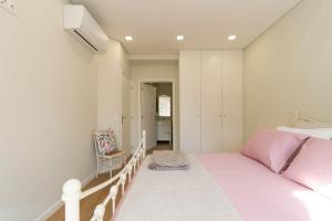 Vale Magico Room to Breathe by HostWise