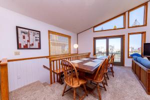 Simply Perfect - S Nags Head MP 19.5, 120 Yds to Beach, Ocean View, Community Pool, Tennis, Sunrises, Sunsets
