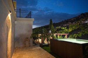 Dimitra by SYLEKTIS Adults Only Villa with Private Jacuzzi